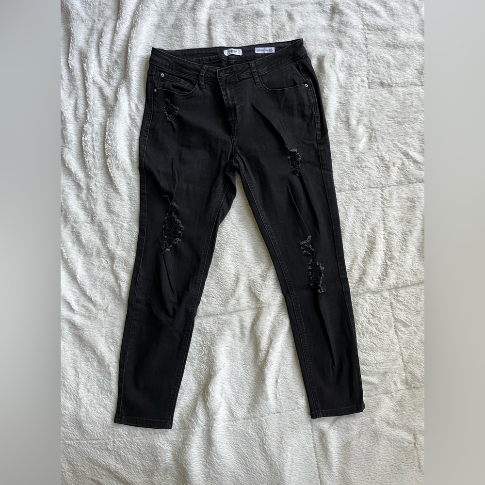 Kenzie Effortless Ankle Mid-Rise Distressed Black Jeans